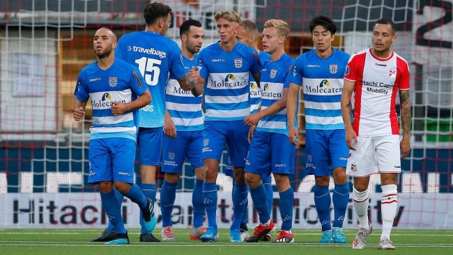 申花则在防 申花则在防