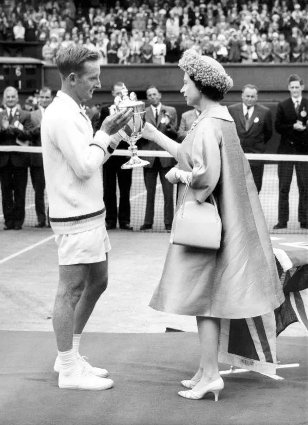 但坚持同样 但坚持同样